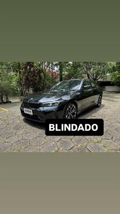 BMW 330e 2.0 16V TURBO HÍBRIDO M SPORT AUTOMÁTICO